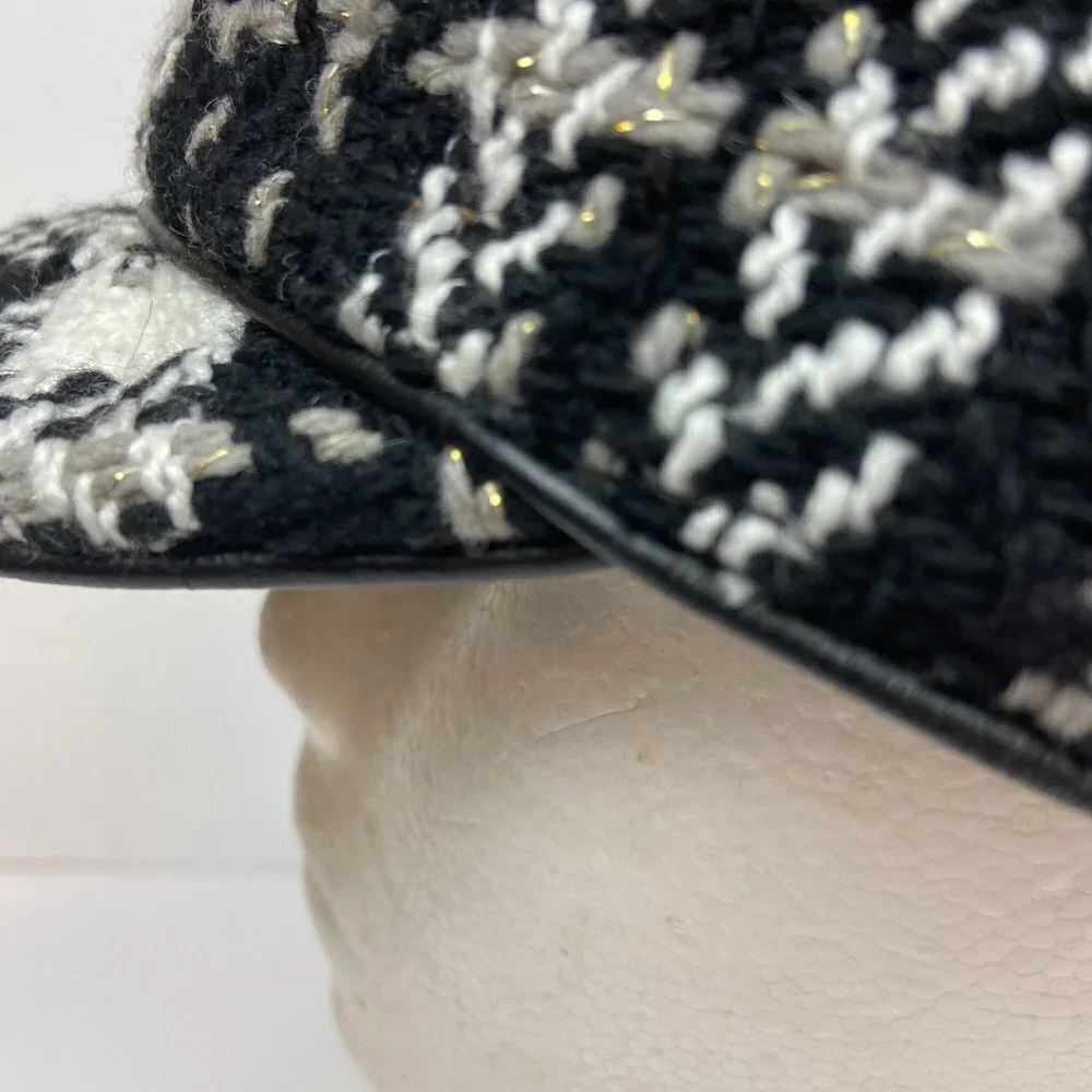 Banana Republic Newsboy Style  Plaid Hat  Black White Sz M/L